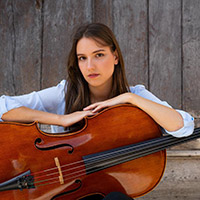Anastasia Deligiannaki, cellist